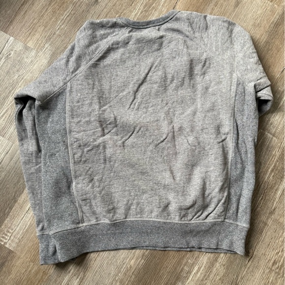 Yuengling Beer Sweatshirt Pullover Crewneck Gray Comfy Size L XL Unisex - Picture 6 of 8